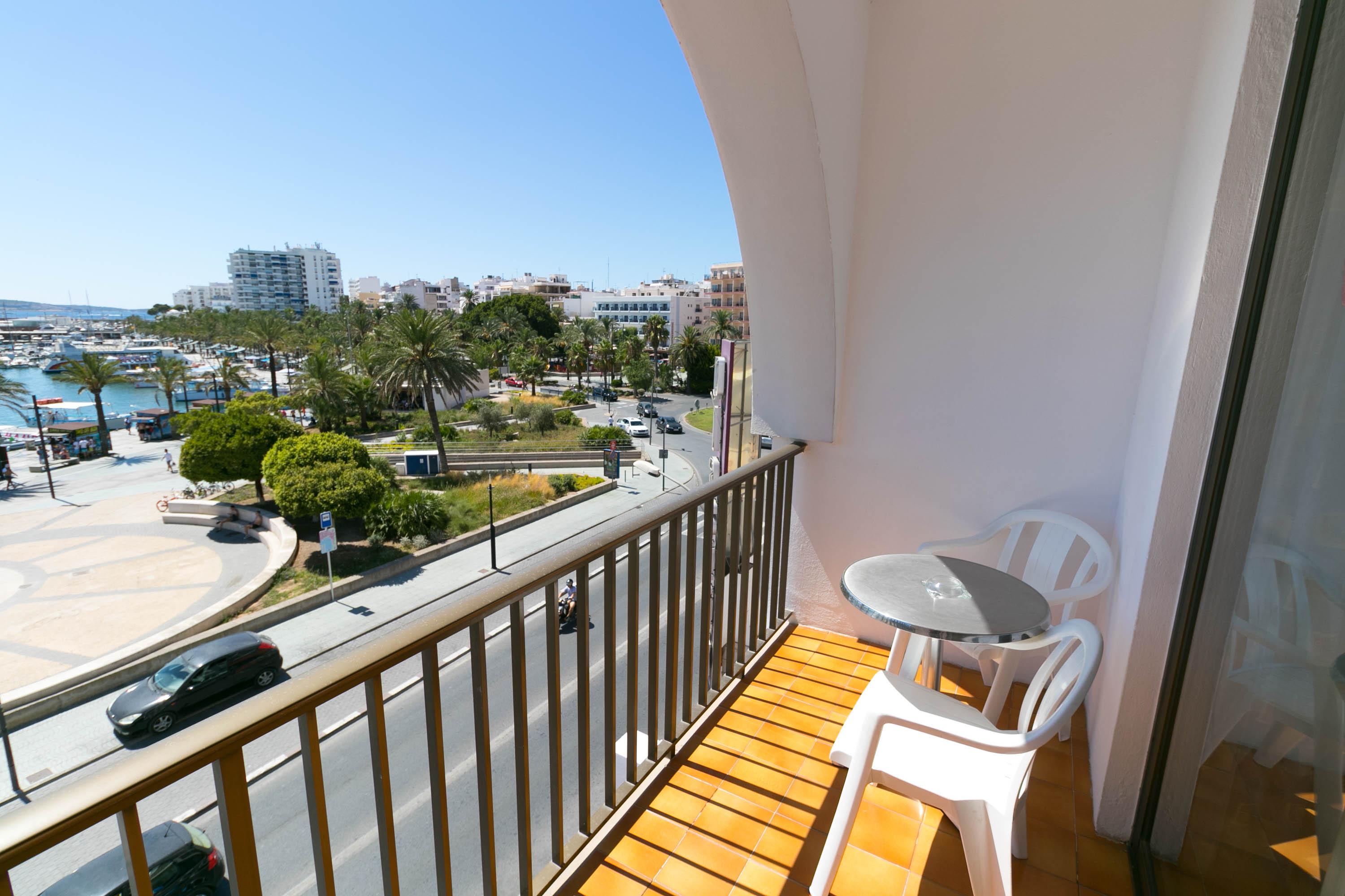 The White (adults Only) Apartment Sant Antoni de Portmany